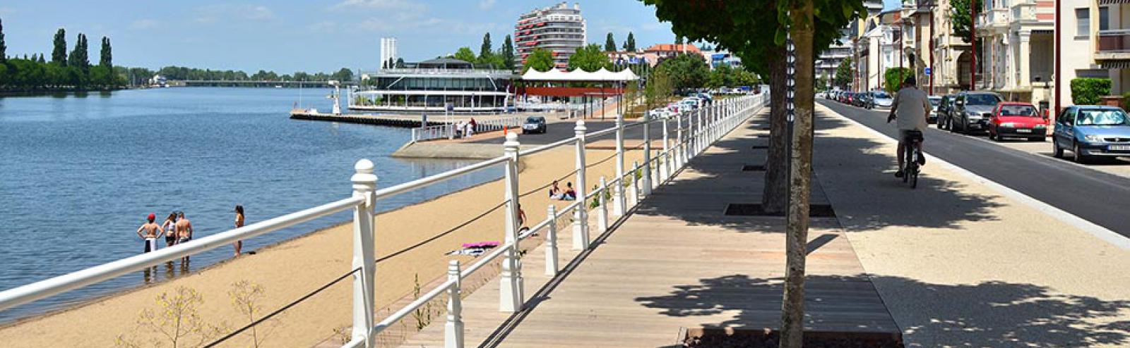 La plage de Vichy revisitée pour l'ouverture de juin 2014 !